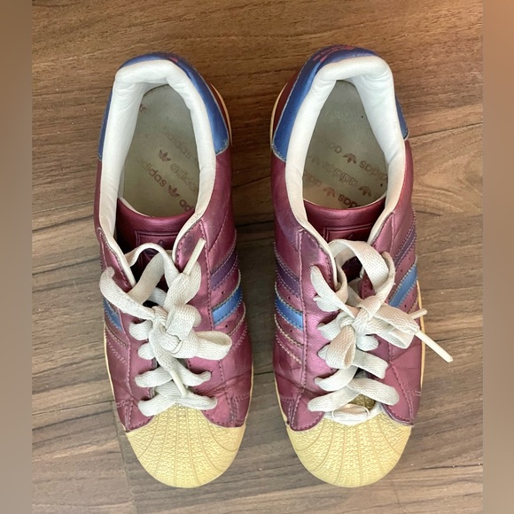 Adidas superstar shoes - Picture 2 of 3